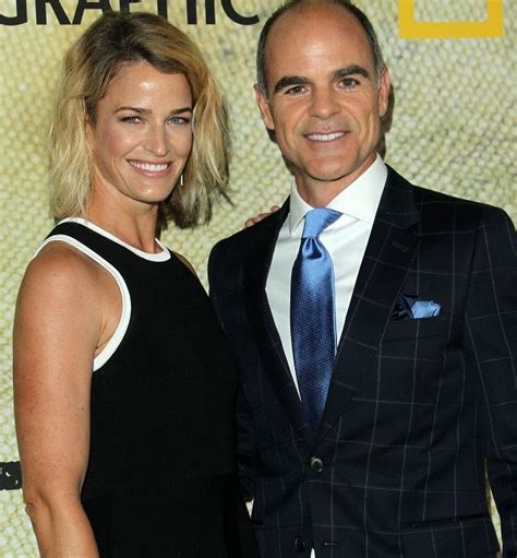 michael kelly wife karyn